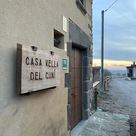 Casa Vella Del Cuni * Roda de Ter